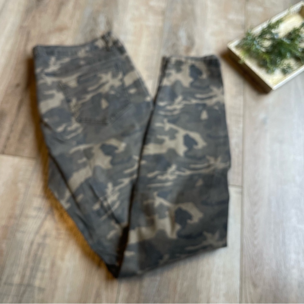 American Bazi women’s Camouflage Pants 3X - Picture 4 of 7